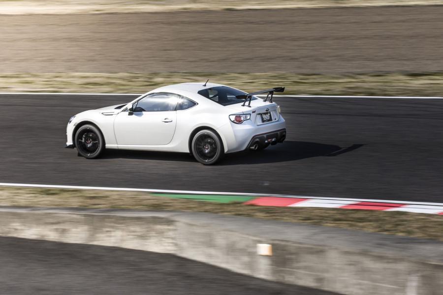  Subaru BRZ tS (ZC6) 2015 года  (JP) (фото 34 из 36)